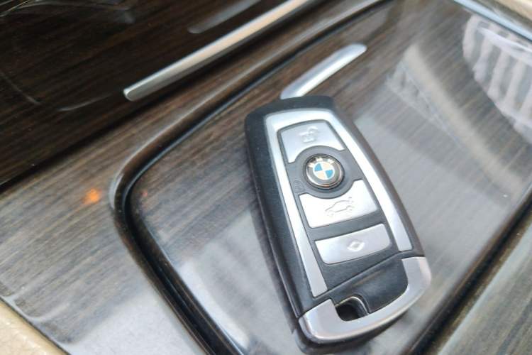 Used BMW 7 Series 2011 730Li Elegant Model Vehicle Key