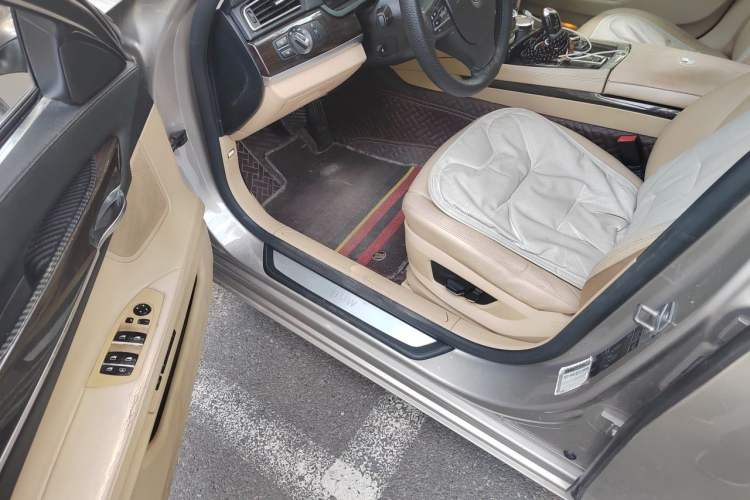 Used BMW 7 Series 2011 730Li Elegant Model Driver Seat