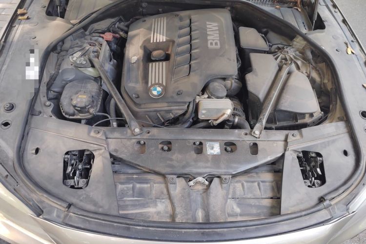Used BMW 7 Series 2011 730Li Elegant Model Engine Bay