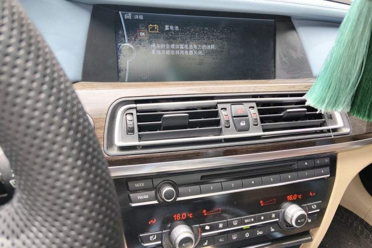 Used BMW 7 Series 2011 730Li Elegant Model Audio And AC Panel