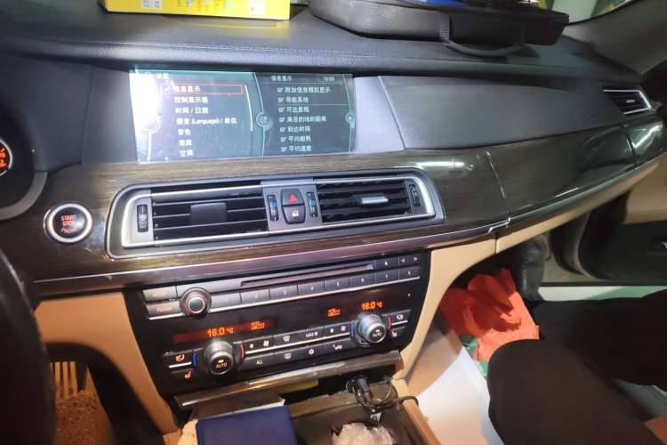 Used BMW 7 Series 2011 730Li Elegant Model Audio And AC Panel