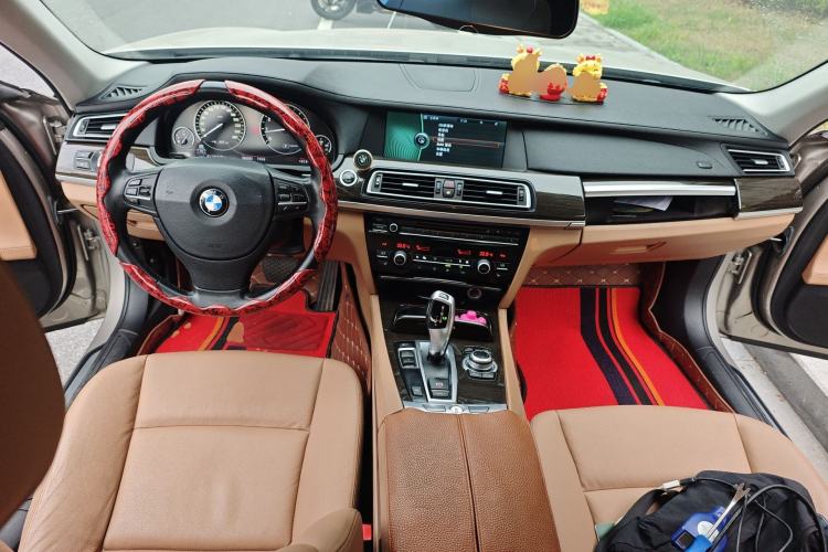 Used BMW 7 Series 2011 730Li Elegant Model Center Console
