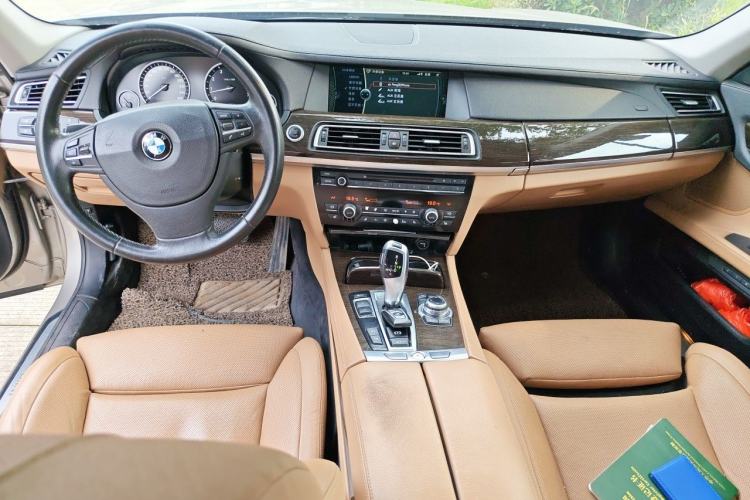 Used BMW 7 Series 2011 730Li Elegant Model Center Console