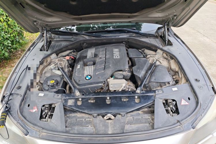 Used BMW 7 Series 2011 730Li Elegant Model Engine Bay