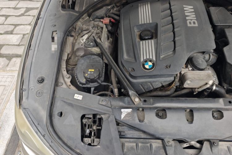 Used BMW 7 Series 2011 730Li Elegant Model Engine Bay Right