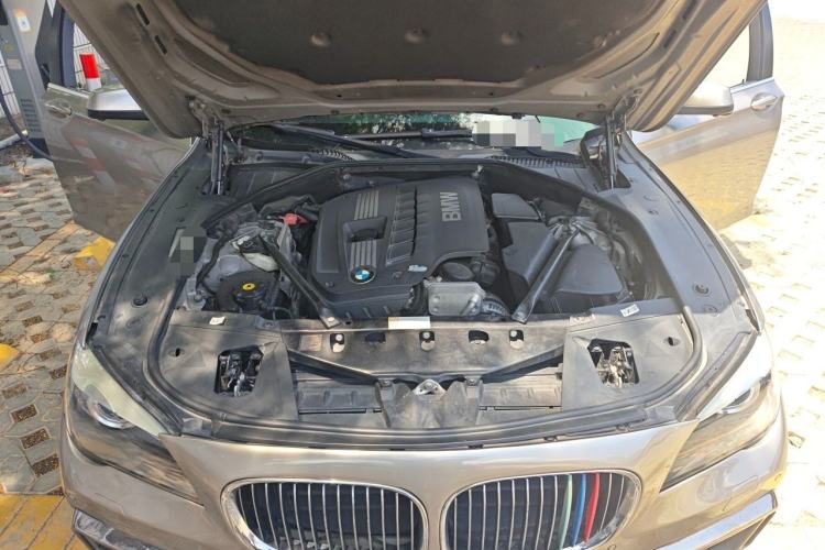 Used BMW 7 Series 2011 730Li Elegant Model Engine Bay
