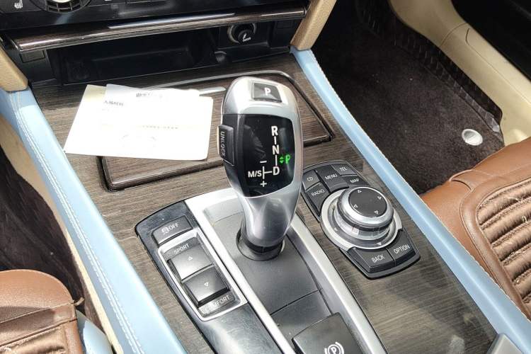 Used BMW 7 Series 2011 730Li Elegant Model Gear Lever