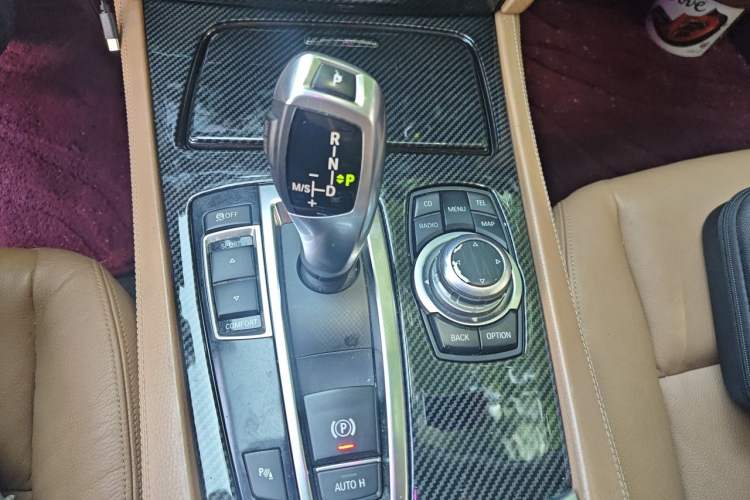 Used BMW 7 Series 2011 730Li Elegant Model Gear Lever