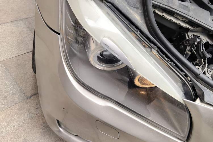 Used BMW 7 Series 2011 730Li Elegant Model Right Front Headlight