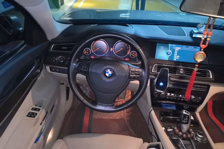 Used BMW 7 Series 2011 740Li Steinway Limited Edition Steering Wheel
