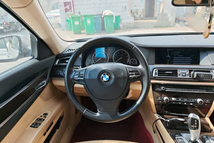 Used BMW 7 Series 2011 730Li Elegant Model Steering Wheel