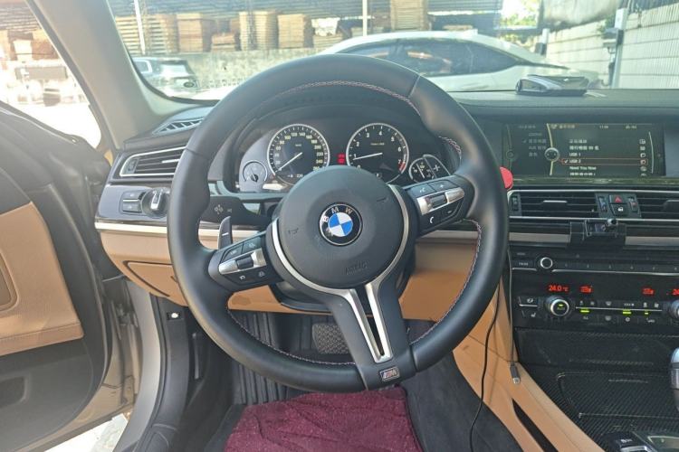 Used BMW 7 Series 2011 730Li Elegant Model Steering Wheel