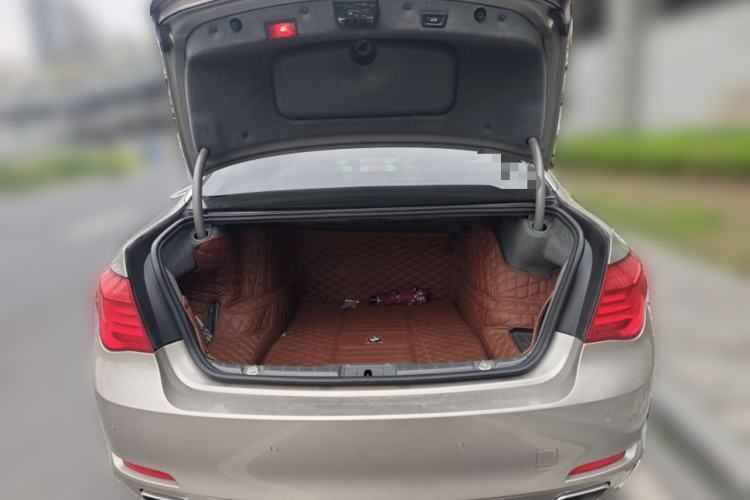 Used BMW 7 Series 2011 730Li Elegant Model Trunk