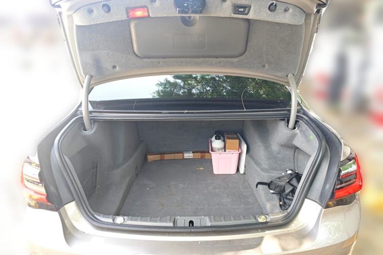 Used BMW 7 Series 2011 730Li Elegant Model Trunk