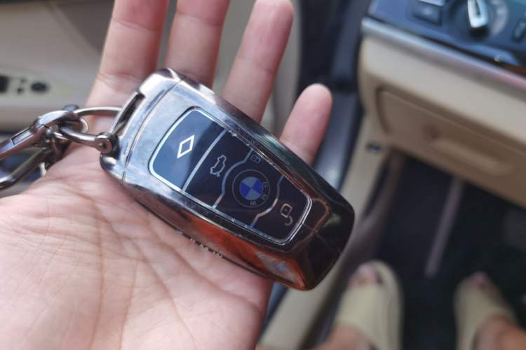 Used BMW 7 Series  Vehicle Key