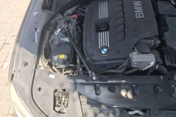Used BMW 7 Series 2011 730Li Elegant Model Engine Bay Right