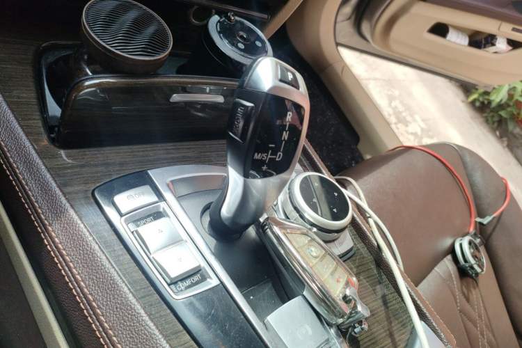 Used BMW 7 Series 2011 730Li Elegant Model Gear Lever