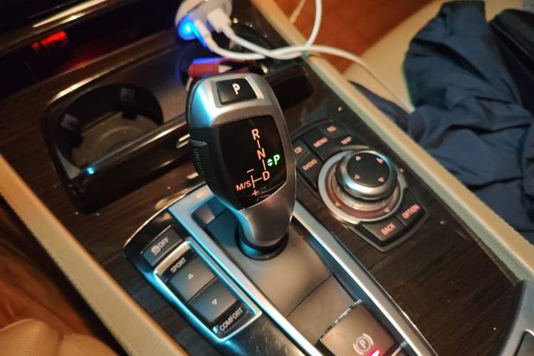 Used BMW 7 Series 2011 730Li Elegant Model Gear Lever