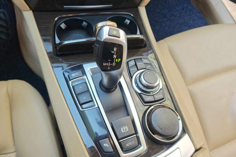 Used BMW 7 Series 2011 730Li Elegant Model Gear Lever