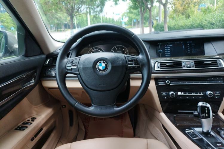 Used BMW 7 Series 2011 730Li Elegant Model Steering Wheel