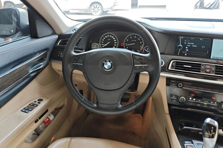 Used BMW 7 Series 2011 730Li Elegant Model Steering Wheel