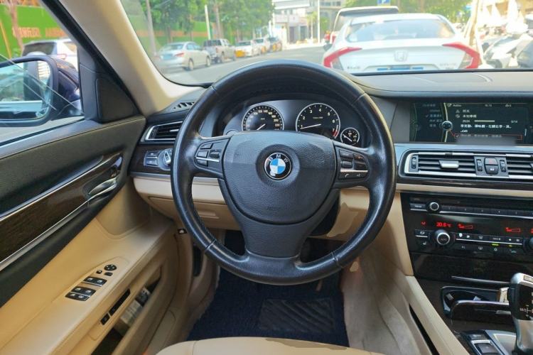 Used BMW 7 Series 2011 730Li Elegant Model Steering Wheel