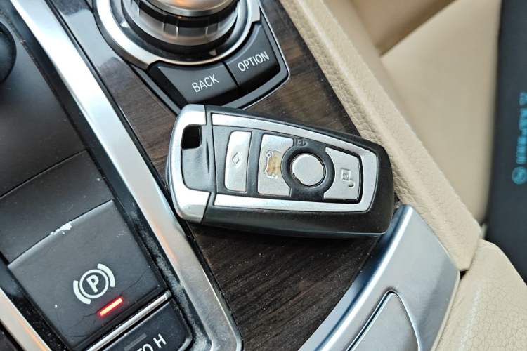 Used BMW 7 Series 2011 730Li Elegant Model Vehicle Key