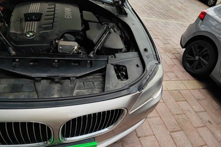 Used BMW 7 Series 2011 730Li Elegant Model Engine Bay Left