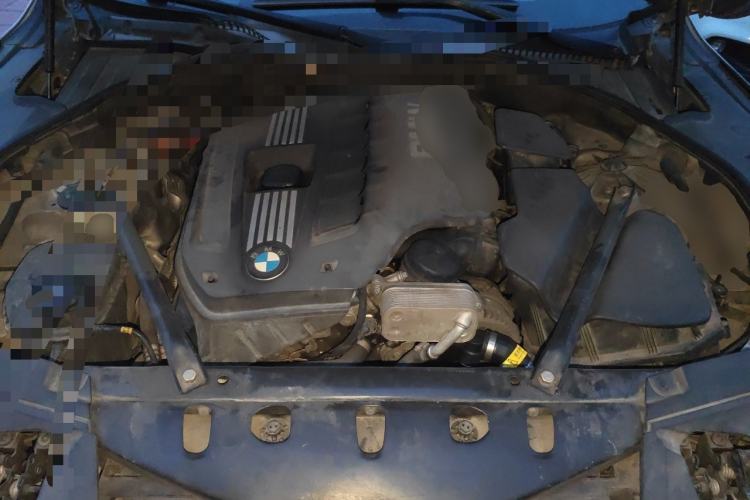 Used BMW 7 Series 2011 730Li Elegant Model Engine Bay