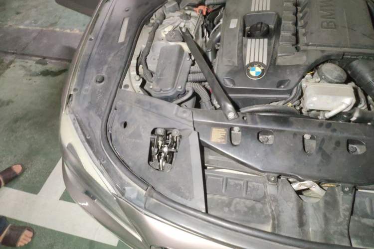 Used BMW 7 Series 2011 740Li Steinway Limited Edition Engine Bay Right