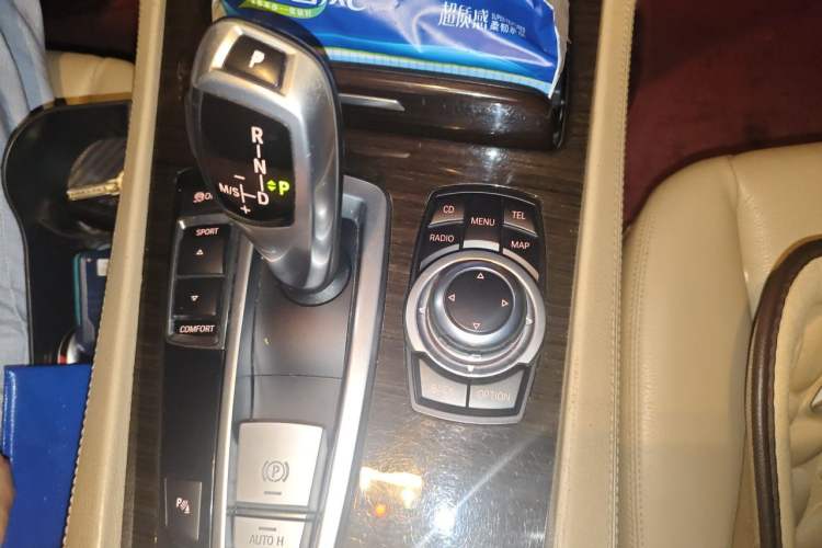 Used BMW 7 Series 2011 730Li Elegant Model Gear Lever