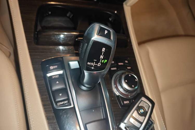 Used BMW 7 Series 2011 730Li Elegant Model Gear Lever