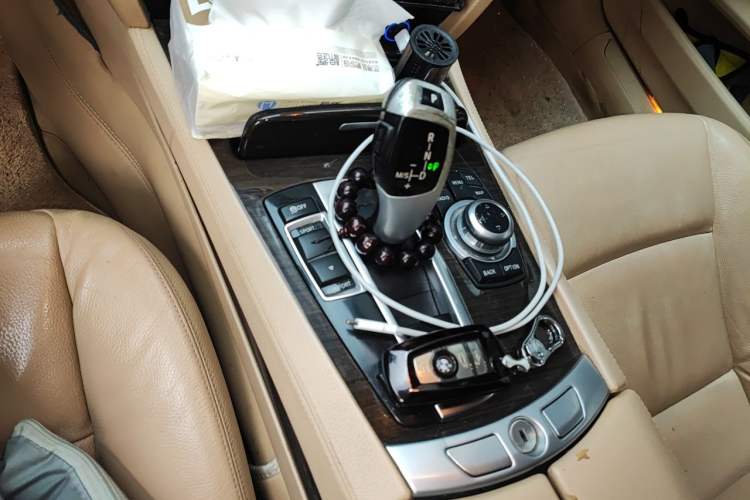 Used BMW 7 Series 2011 730Li Elegant Model Gear Lever
