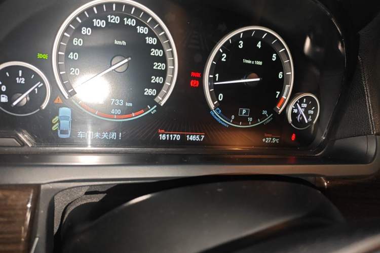 Used BMW 7 Series 2011 730Li Elegant Model Odometer Close Up