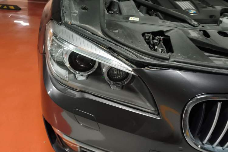 Used BMW 7 Series 2011 730Li Elegant Model Right Front Headlight