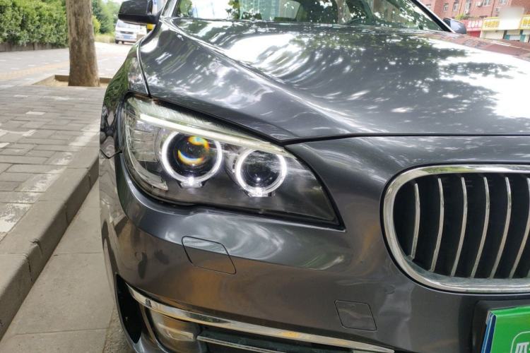 Used BMW 7 Series 2011 730Li Elegant Model Right Front Headlight