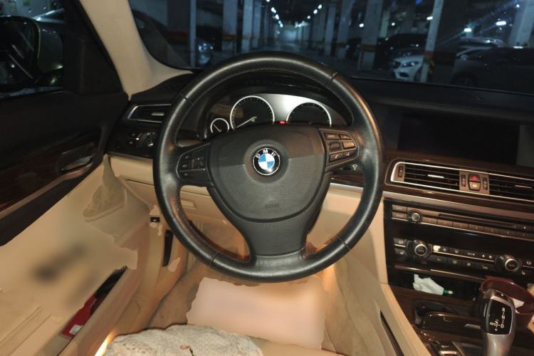 Used BMW 7 Series 2011 730Li Elegant Model Steering Wheel
