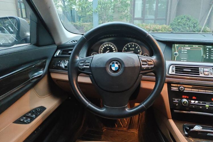 Used BMW 7 Series 2011 730Li Elegant Model Steering Wheel