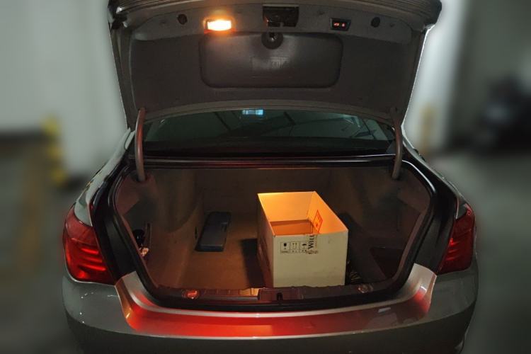 Used BMW 7 Series 2011 730Li Elegant Model Trunk