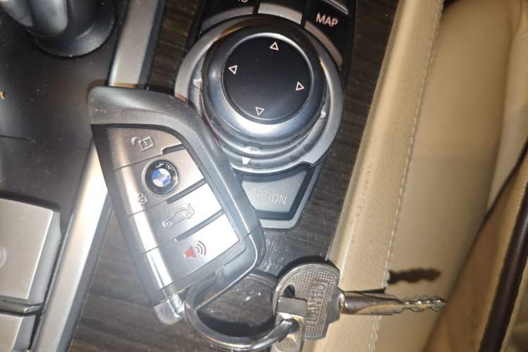 Used BMW 7 Series 2011 730Li Elegant Model Vehicle Key