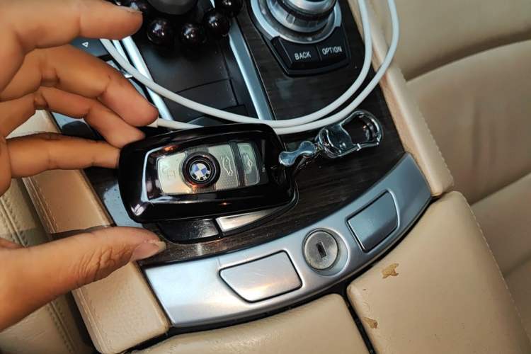 Used BMW 7 Series 2011 730Li Elegant Model Vehicle Key