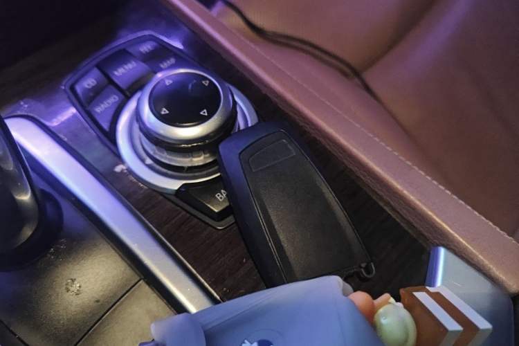 Used BMW 7 Series 2011 740Li Steinway Limited Edition Vehicle Key