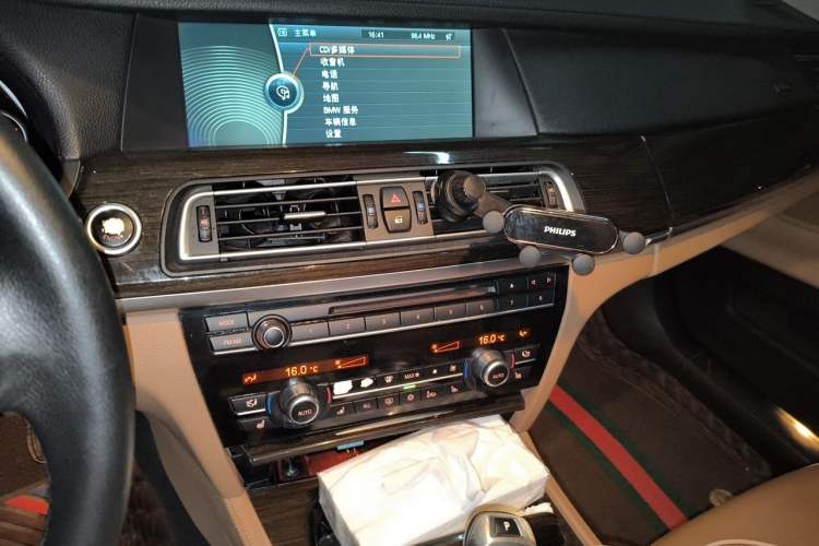 Used BMW 7 Series 2011 730Li Elegant Model Audio And AC Panel