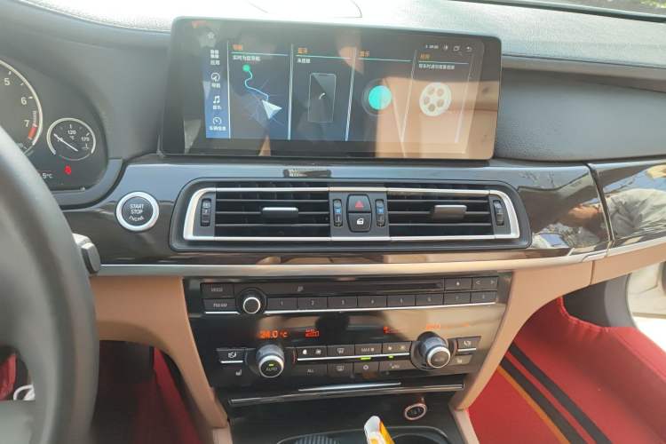 Used BMW 7 Series 2011 730Li Elegant Model Audio And AC Panel