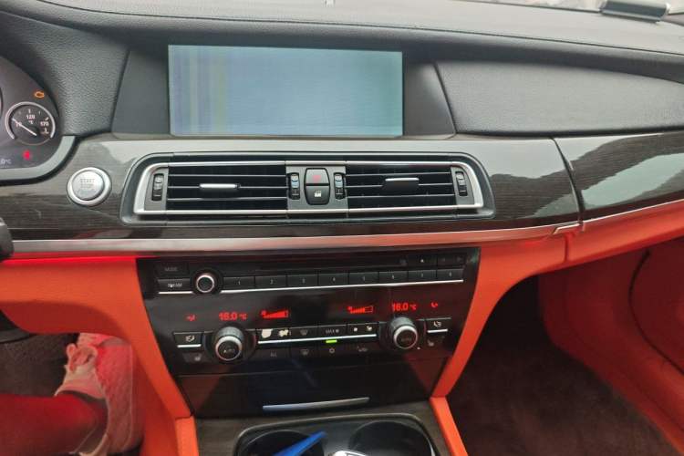 Used BMW 7 Series 2011 730Li Elegant Model Audio And AC Panel