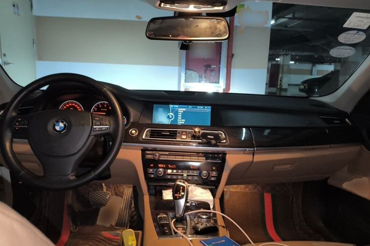 Used BMW 7 Series 2011 730Li Elegant Model Center Console