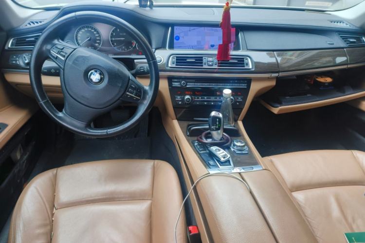 Used BMW 7 Series 2011 730Li Elegant Model Center Console