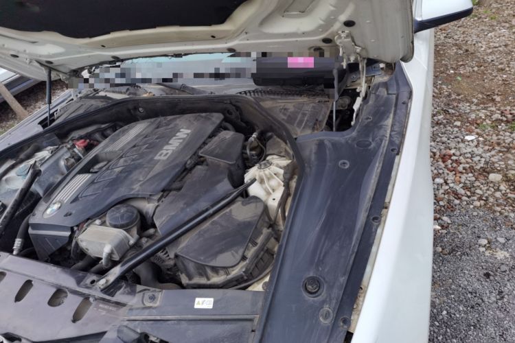 Used BMW 7 Series 2011 730Li Elegant Model Engine Bay Left