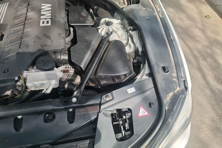 Used BMW 7 Series  Engine Bay Left
