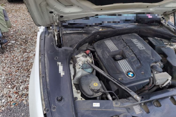 Used BMW 7 Series 2011 730Li Elegant Model Engine Bay Right